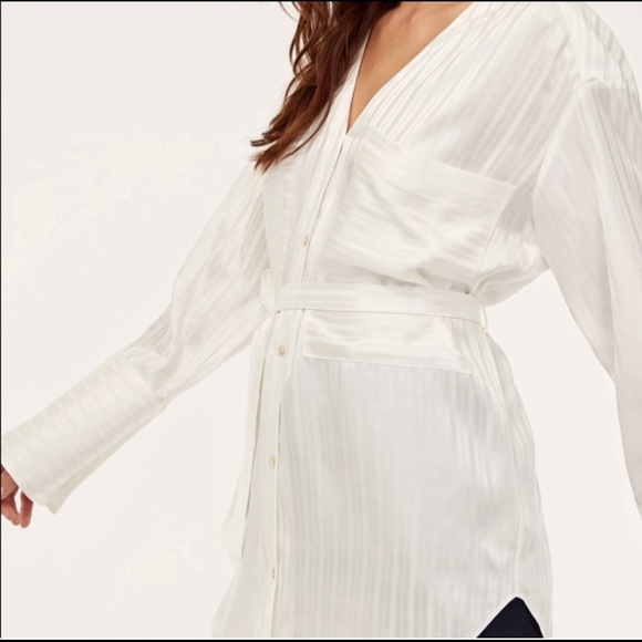 Aritzia Tops - Aritzia - Wilfred Blouse